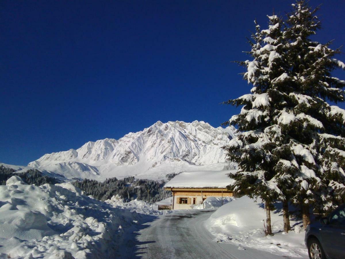 les fenêtres du mont blanc La Giettaz Extérieur photo